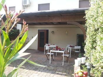 Viale Manzoni Guest House