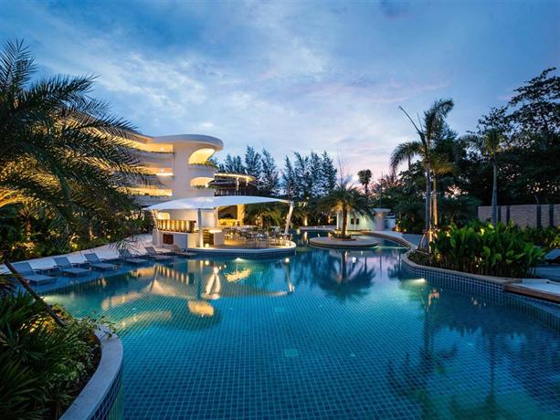 Novotel Phuket Karon Beach Resort And Spa