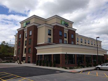 Holiday Inn Express Hotel & Suites Geneva Finger Lakes