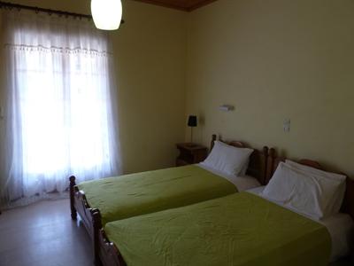 Nikos & Vivi Studios