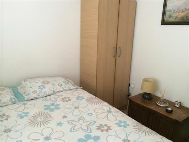 Homestay in Bexley near Dagenham Dock Railway Station