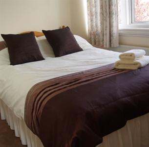 Henwick House Bed & Breakfast