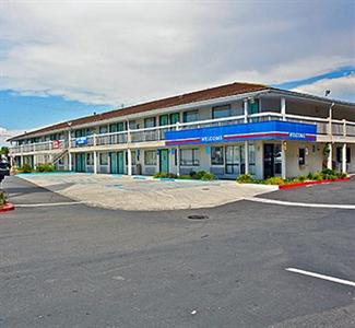 Motel 6 Medford North