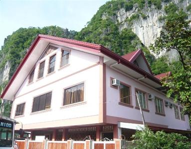 Lolo Oyong Pension House and Restaurant